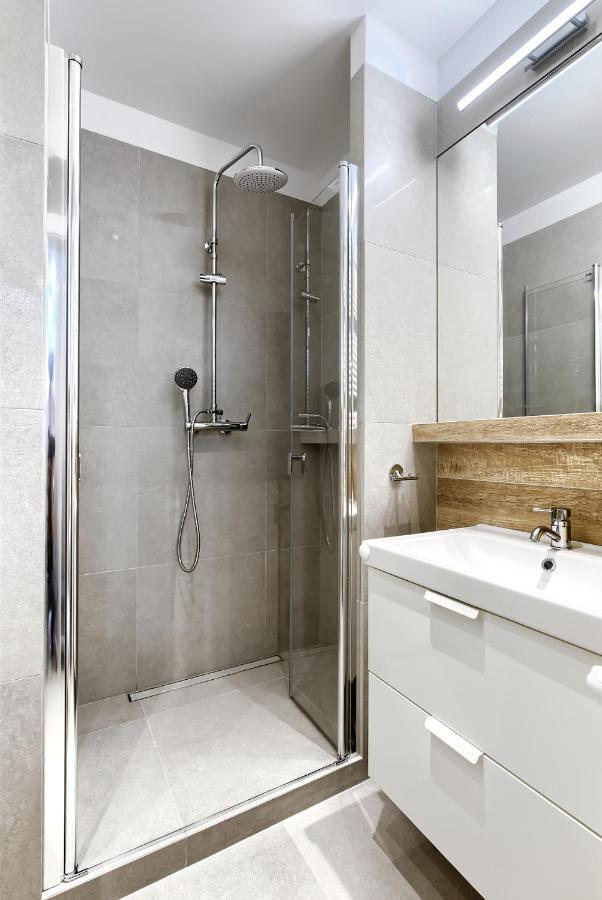 City Centre Modern Apartment Poznan Free Parking Екстер'єр фото